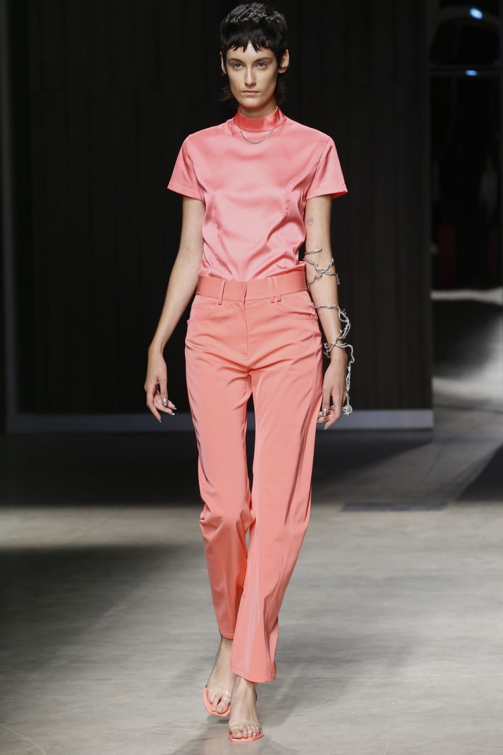 Fashion Week Milan Spring/Summer 2019 look 7 from the Ricostru collection 女装