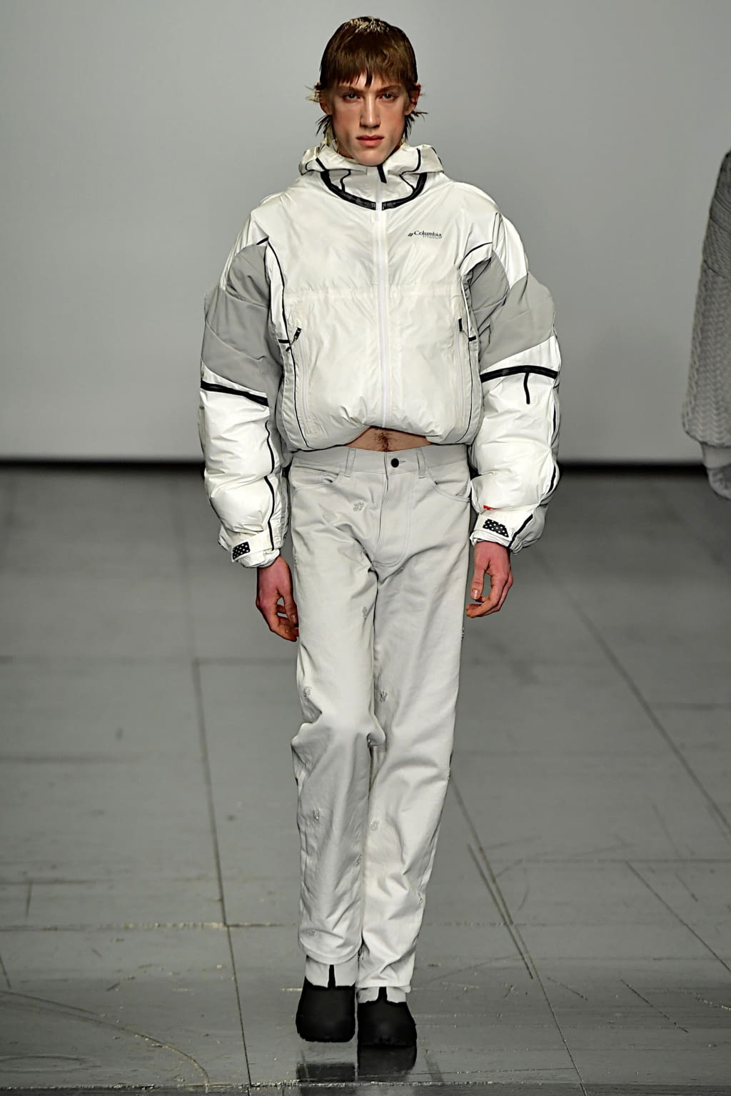 Fashion Week London Fall/Winter 2022 look 10 from the Robyn Lynch collection menswear