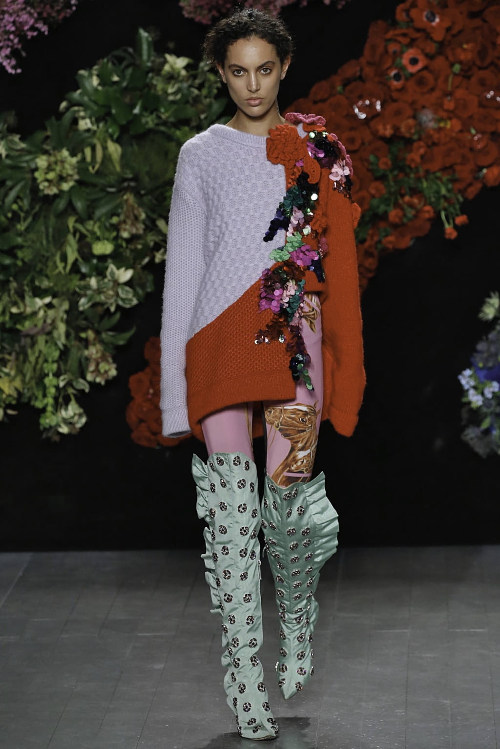 Fashion Week London Fall/Winter 2019 look 14 from the Roberta Einer collection 女装