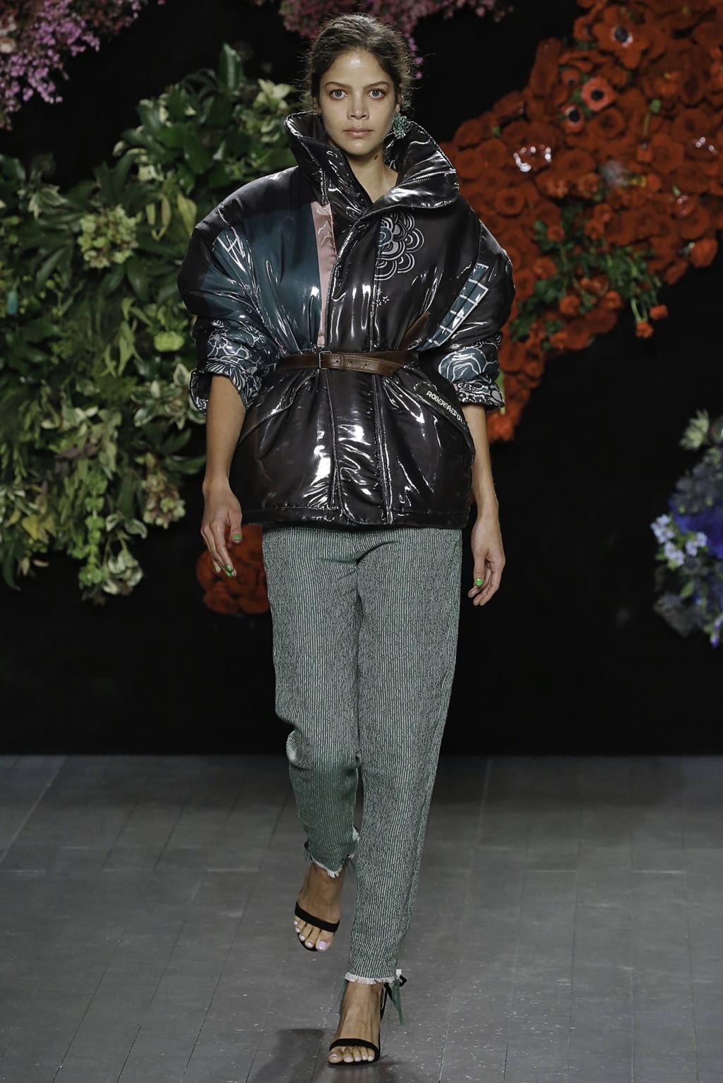 Fashion Week London Fall/Winter 2019 look 18 from the Roberta Einer collection womenswear