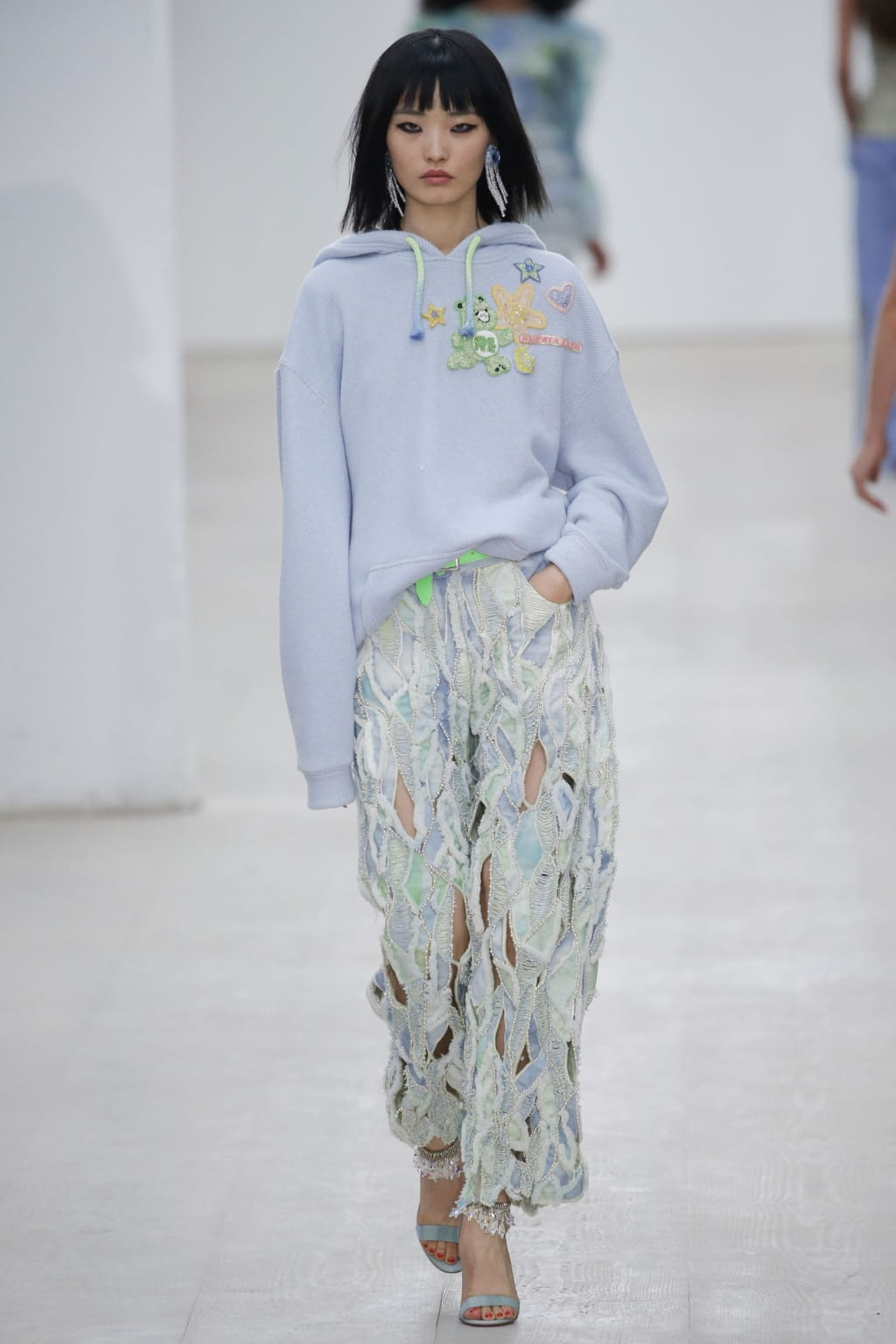 Fashion Week London Spring/Summer 2020 look 9 from the Roberta Einer collection 女装
