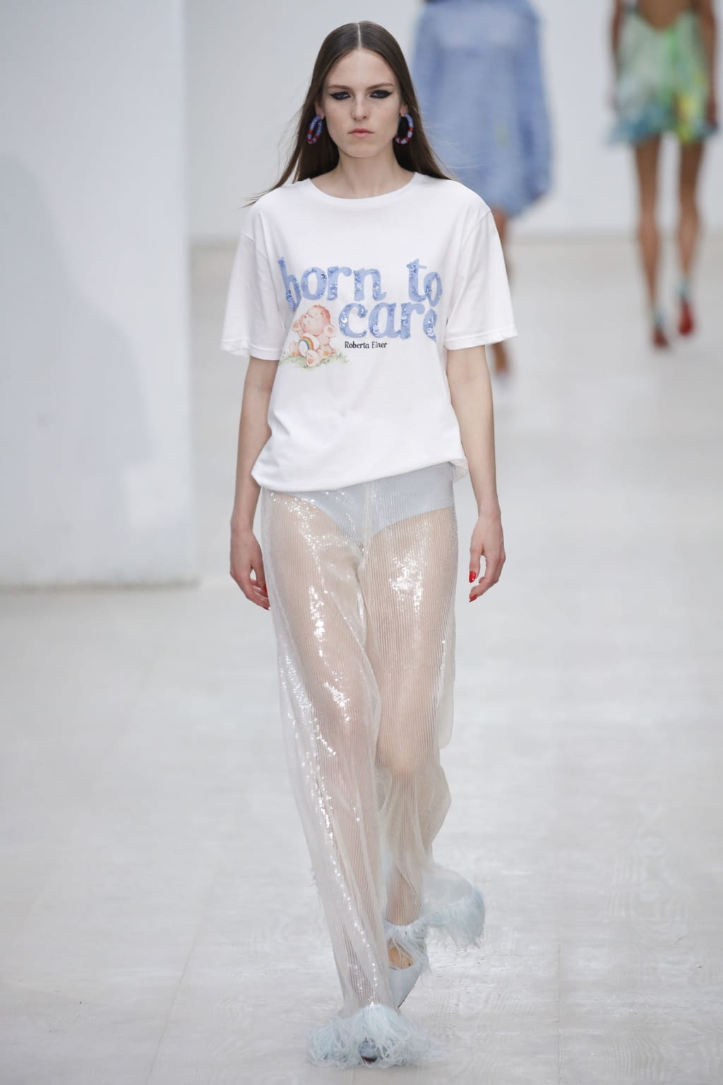 Fashion Week London Spring/Summer 2020 look 15 from the Roberta Einer collection 女装