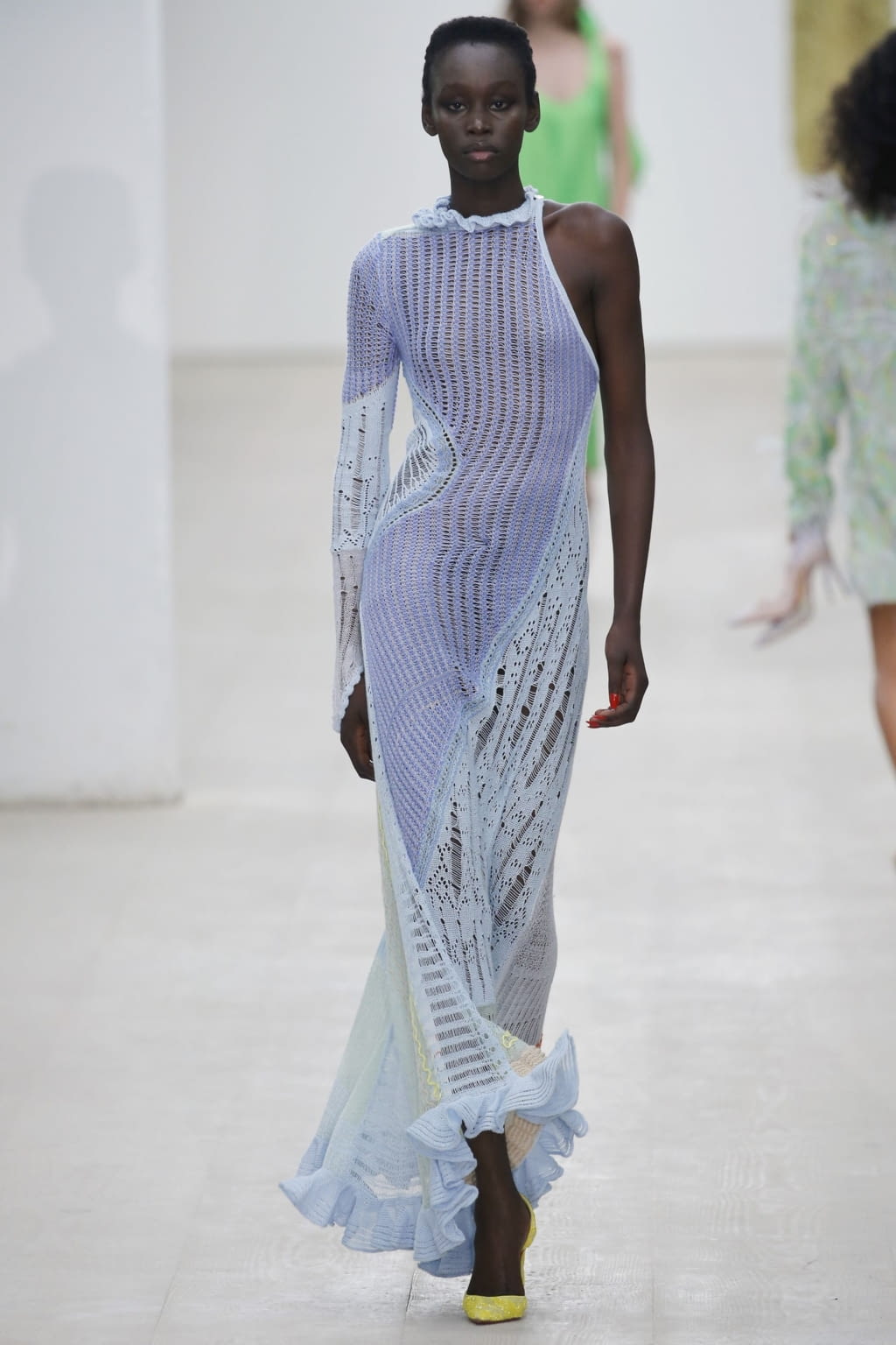 Fashion Week London Spring/Summer 2020 look 31 from the Roberta Einer collection 女装