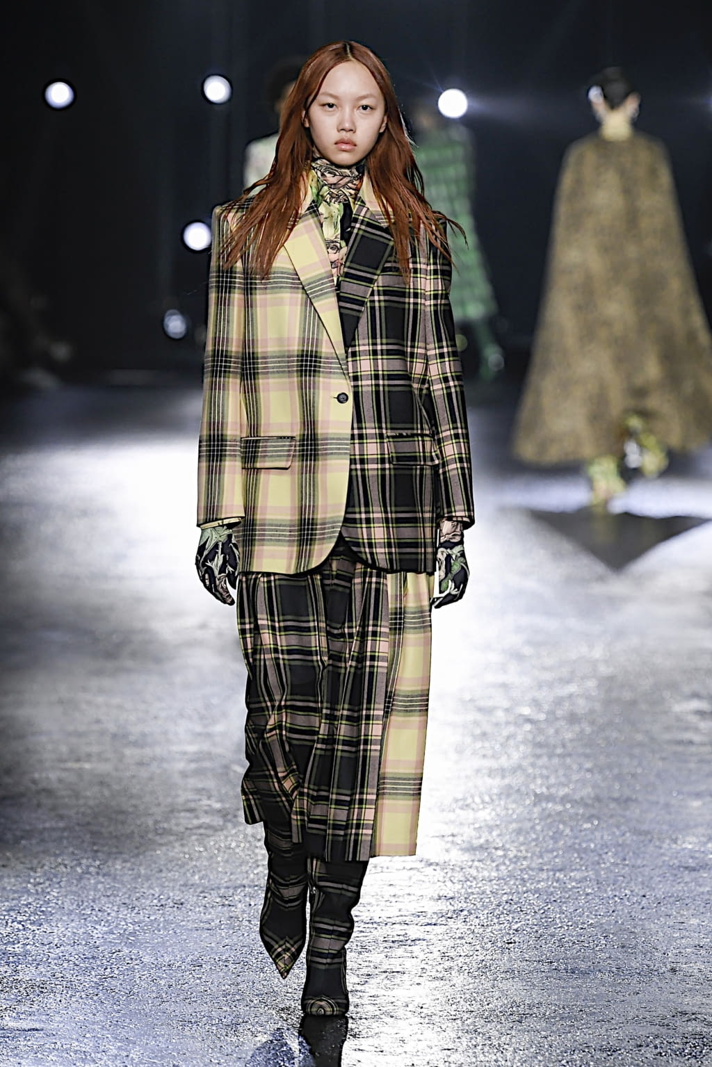 Fashion Week Milan Fall/Winter 2022 look 25 de la collection Roberto Cavalli womenswear