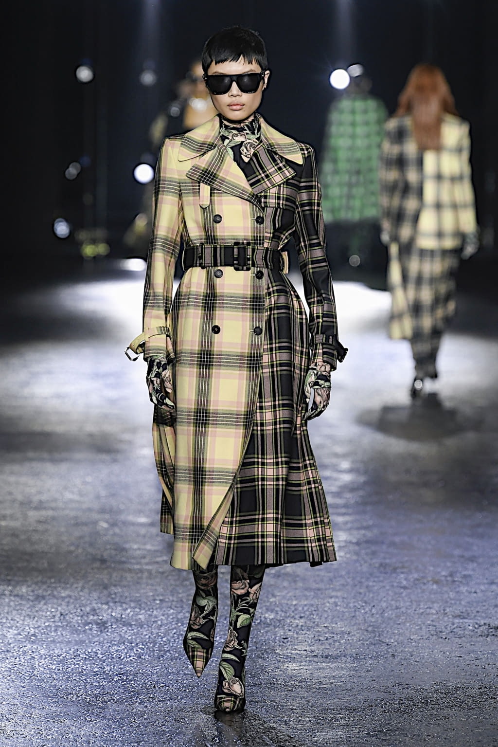 Fashion Week Milan Fall/Winter 2022 look 27 de la collection Roberto Cavalli womenswear