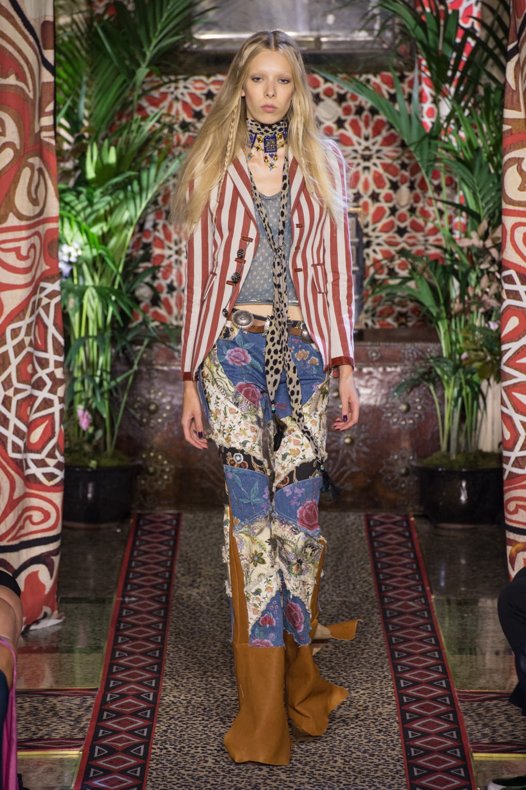 Fashion Week Milan Spring/Summer 2017 look 6 from the Roberto Cavalli collection womenswear