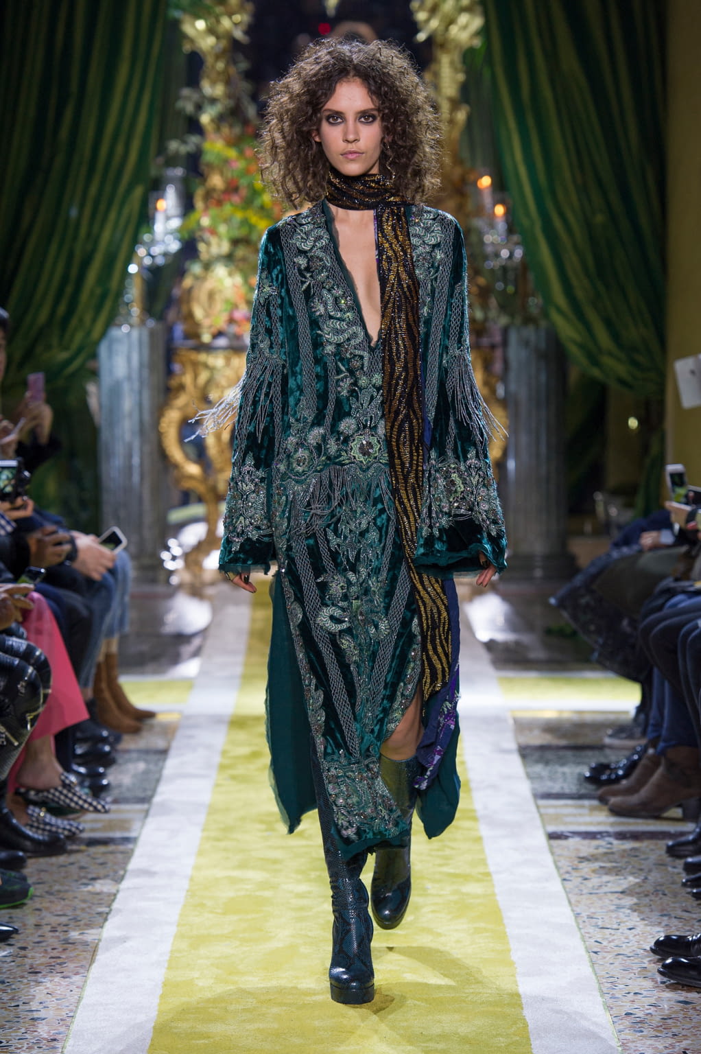 Fashion Week Milan Fall/Winter 2016 look 10 from the Roberto Cavalli collection womenswear