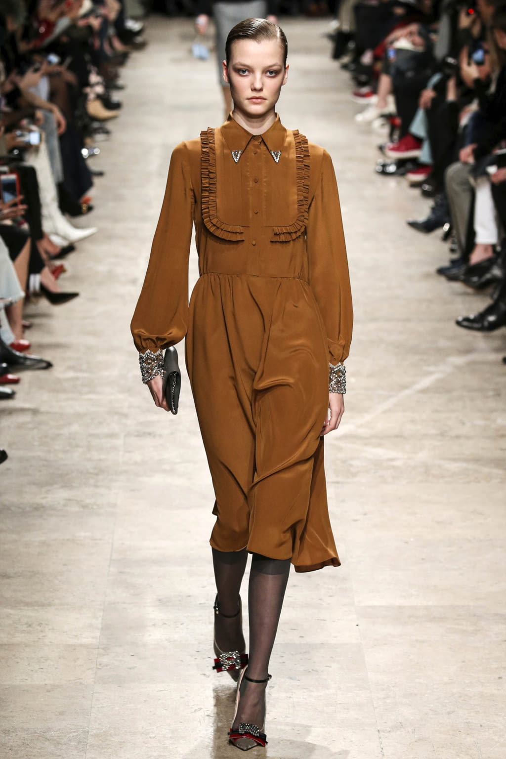Fashion Week Paris Fall/Winter 2017 look 14 from the Rochas collection womenswear