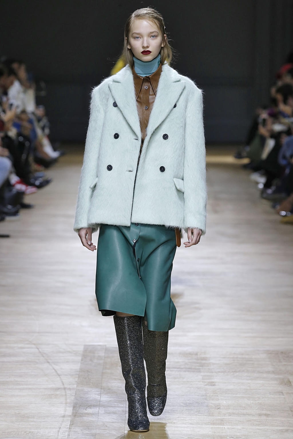 Fashion Week Paris Fall/Winter 2018 look 28 from the Rochas collection womenswear