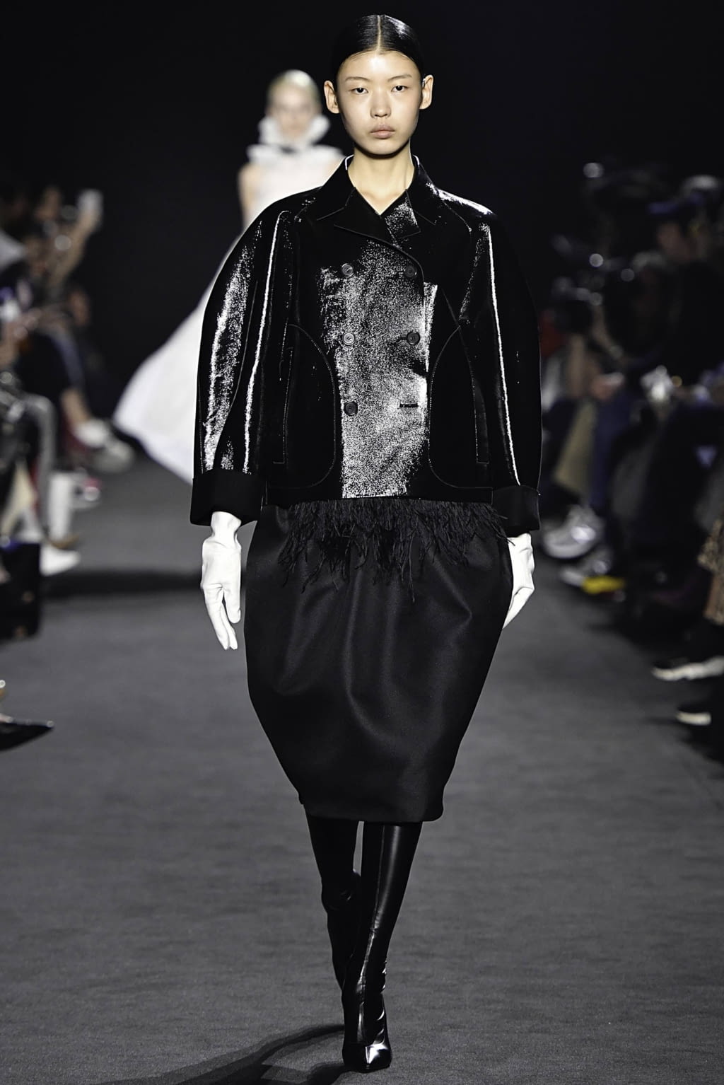 Fashion Week Paris Fall/Winter 2019 look 13 from the Rochas collection womenswear