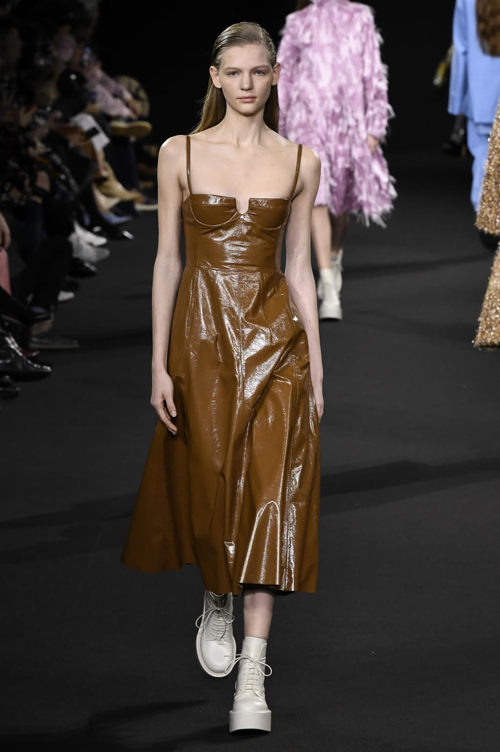 Fashion Week Paris Fall/Winter 2020 look 26 from the Rochas collection womenswear