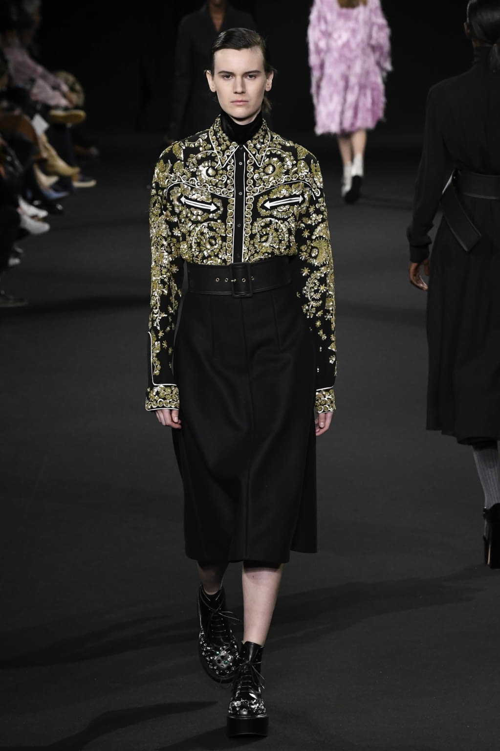 Fashion Week Paris Fall/Winter 2020 look 30 from the Rochas collection womenswear