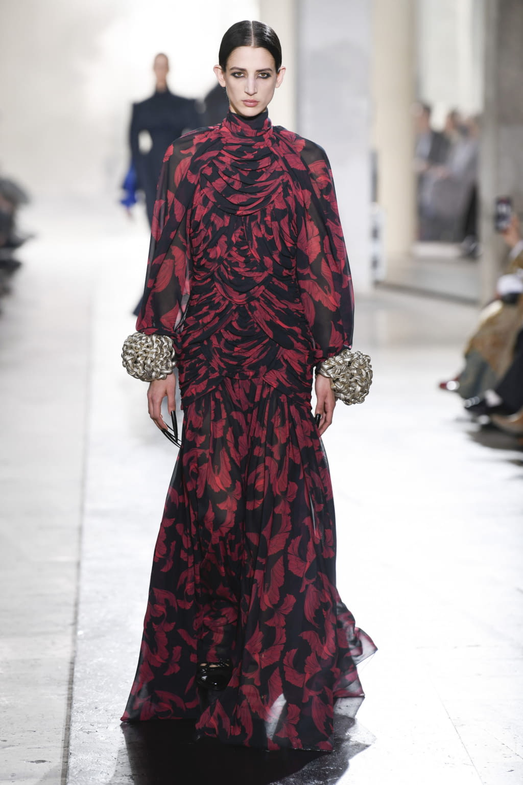 Fashion Week Paris Fall/Winter 2022 look 10 from the Rochas collection 女装