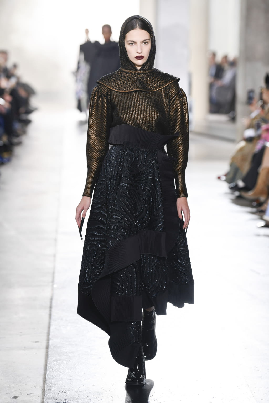 Fashion Week Paris Fall/Winter 2022 look 13 de la collection Rochas womenswear