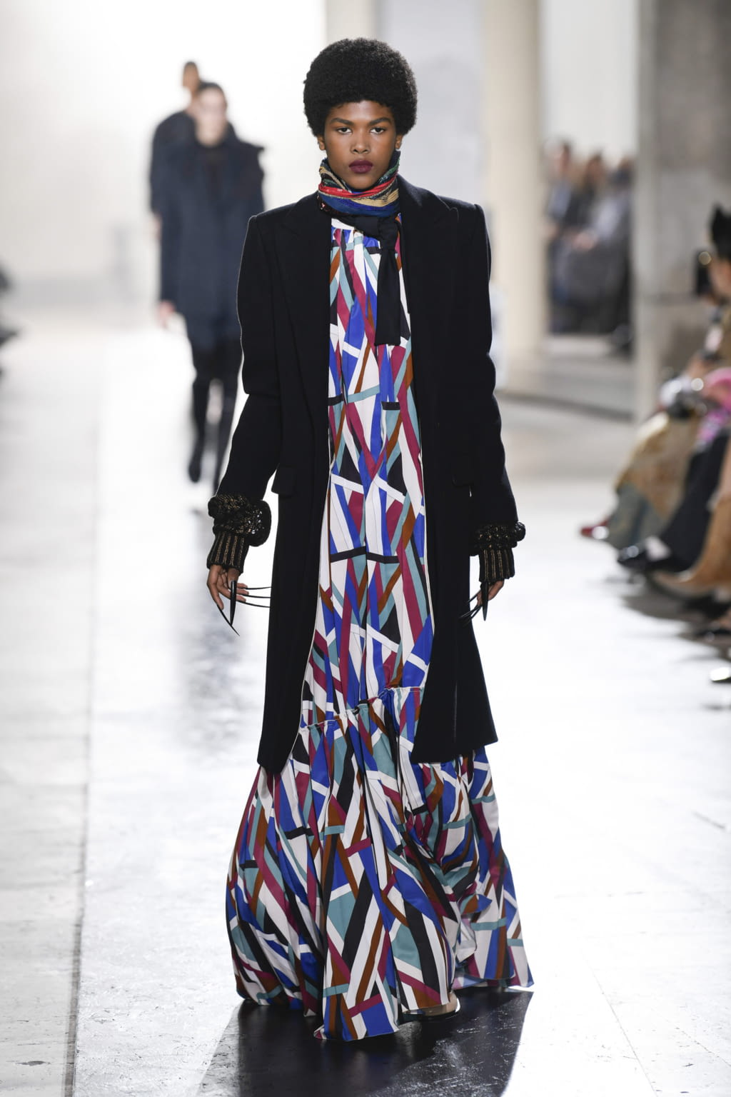 Fashion Week Paris Fall/Winter 2022 look 16 from the Rochas collection womenswear