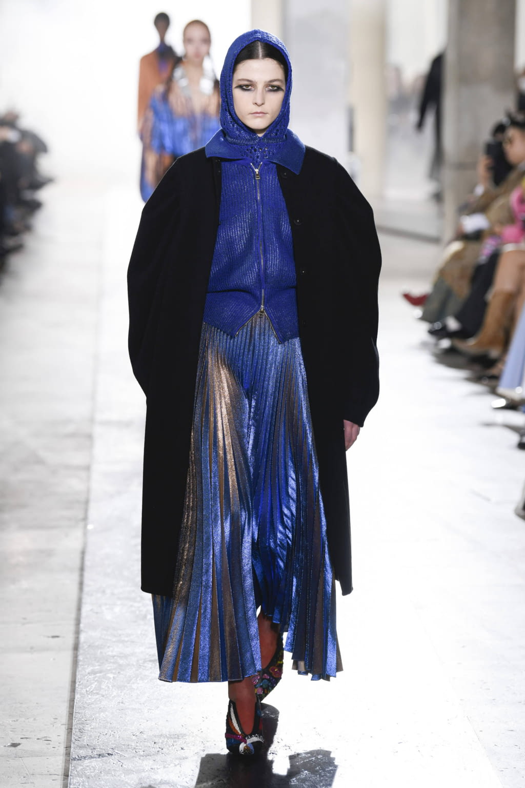 Fashion Week Paris Fall/Winter 2022 look 22 from the Rochas collection womenswear