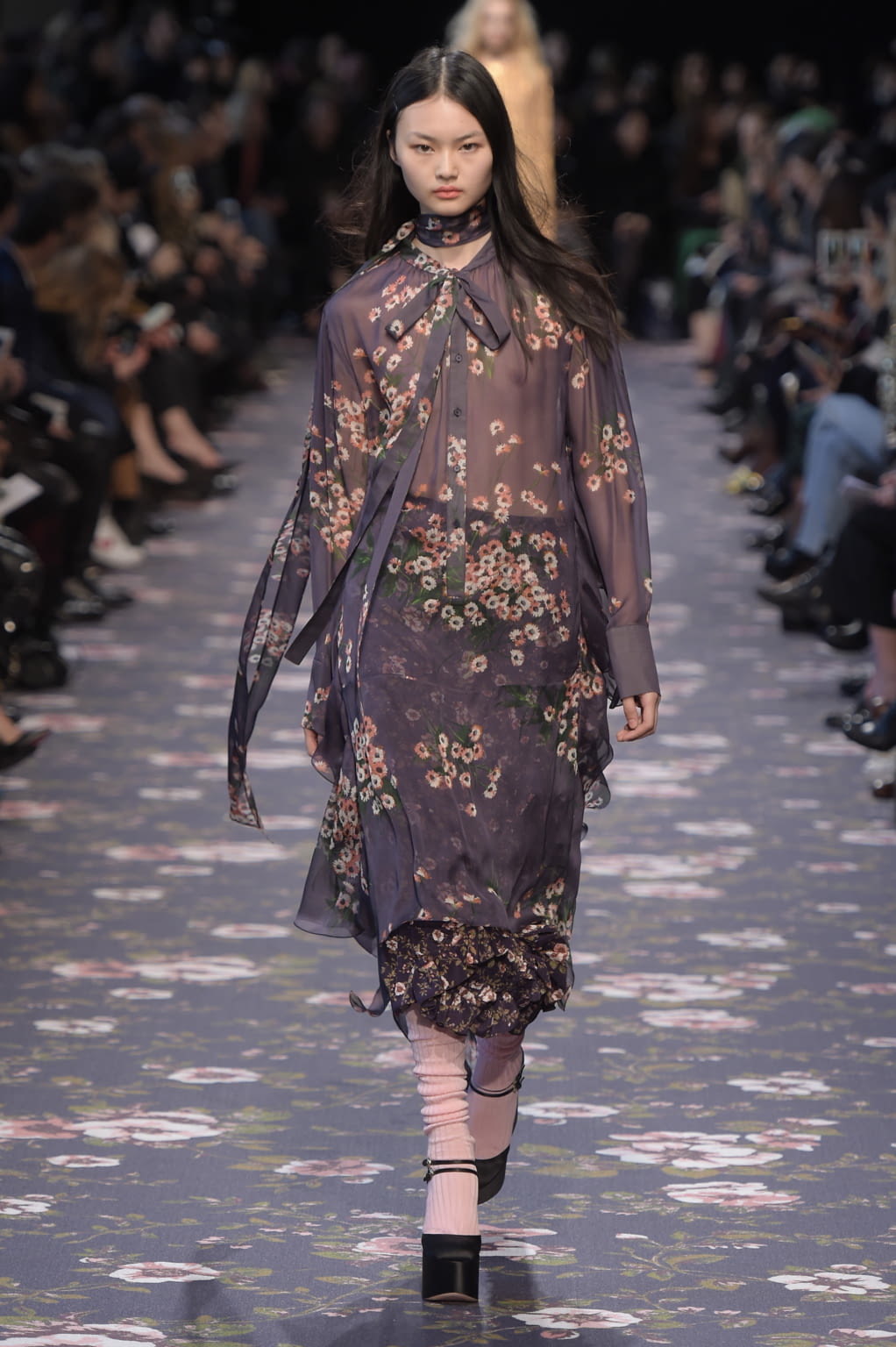Fashion Week Paris Fall/Winter 2016 look 11 from the Rochas collection womenswear