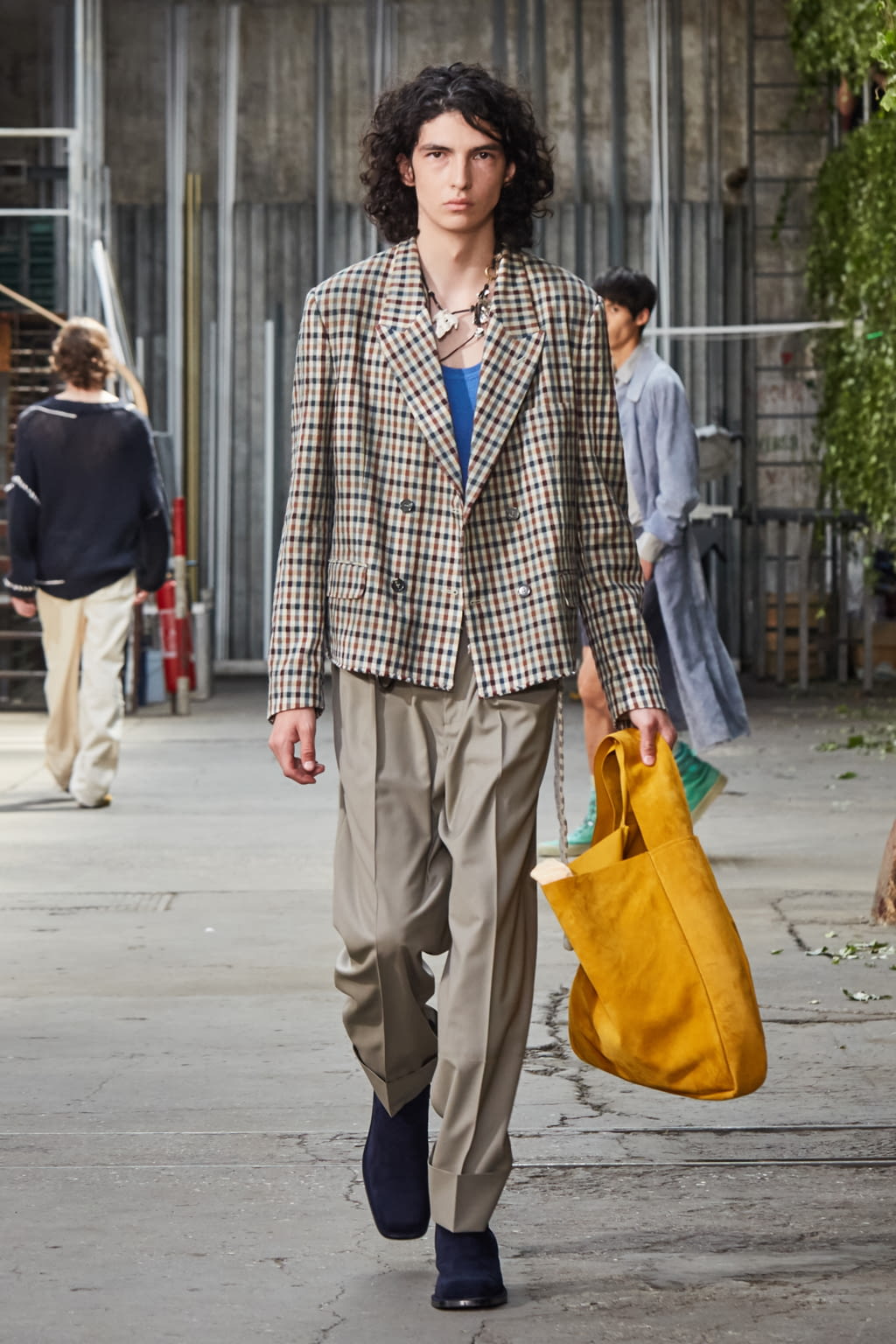 Fashion Week Paris Spring/Summer 2020 look 15 from the Rochas collection menswear