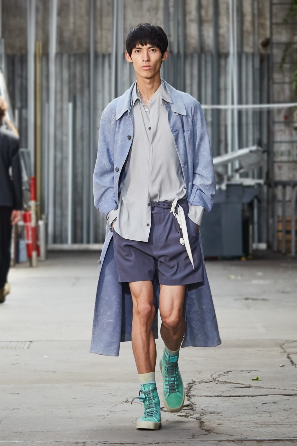 Fashion Week Paris Spring/Summer 2020 look 16 from the Rochas collection 男装