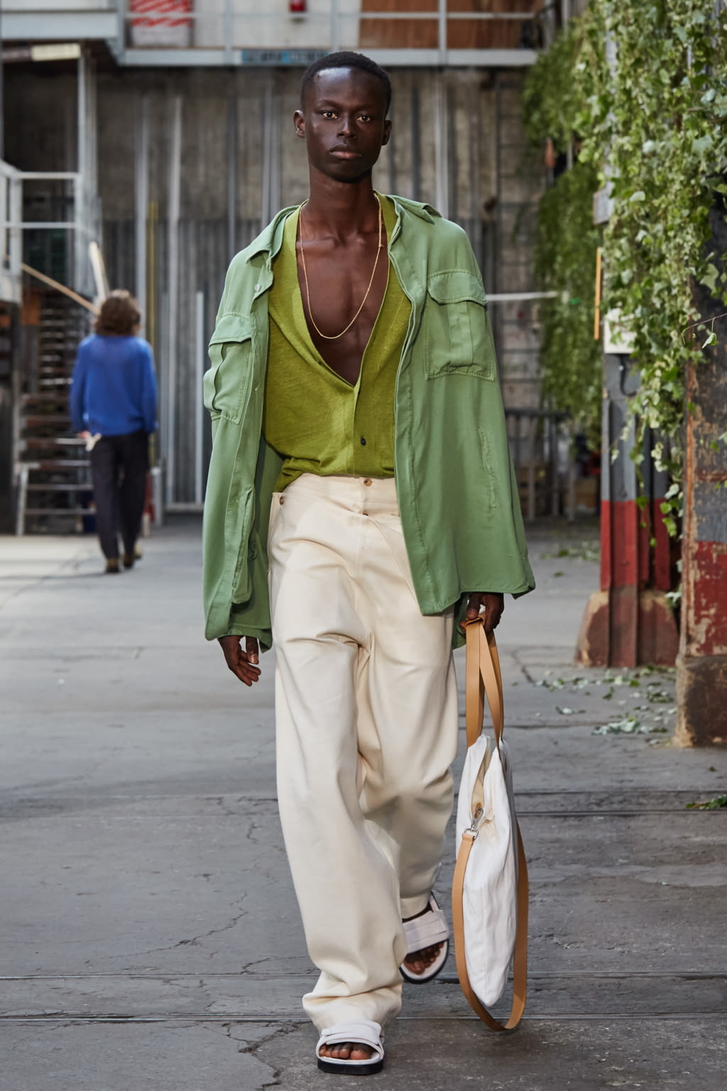 Fashion Week Paris Spring/Summer 2020 look 21 from the Rochas collection menswear