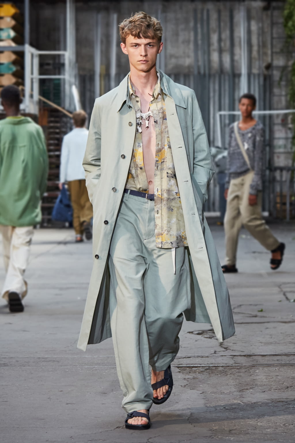 Fashion Week Paris Spring/Summer 2020 look 22 from the Rochas collection menswear