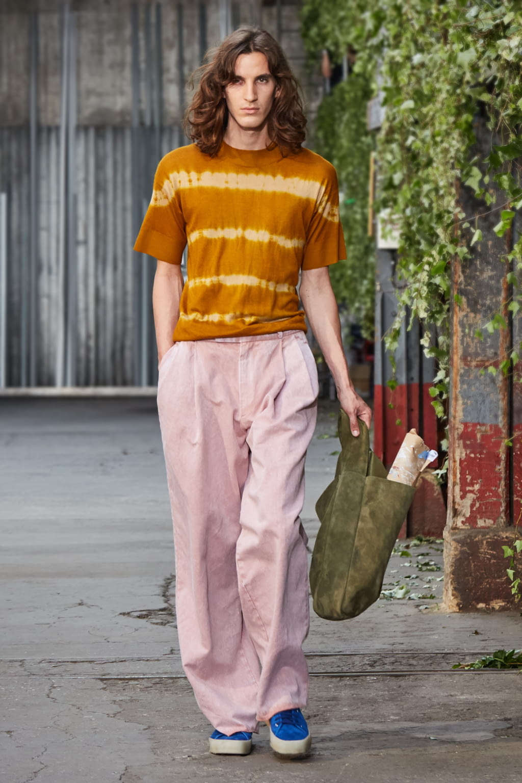 Fashion Week Paris Spring/Summer 2020 look 26 de la collection Rochas menswear