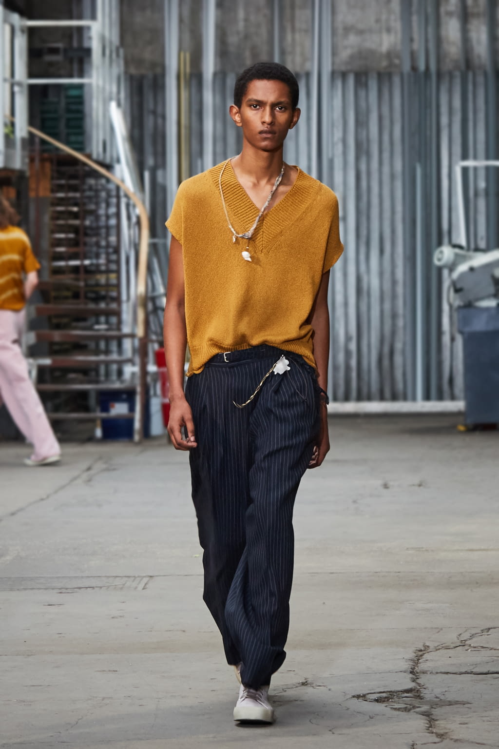 Fashion Week Paris Spring/Summer 2020 look 28 from the Rochas collection menswear