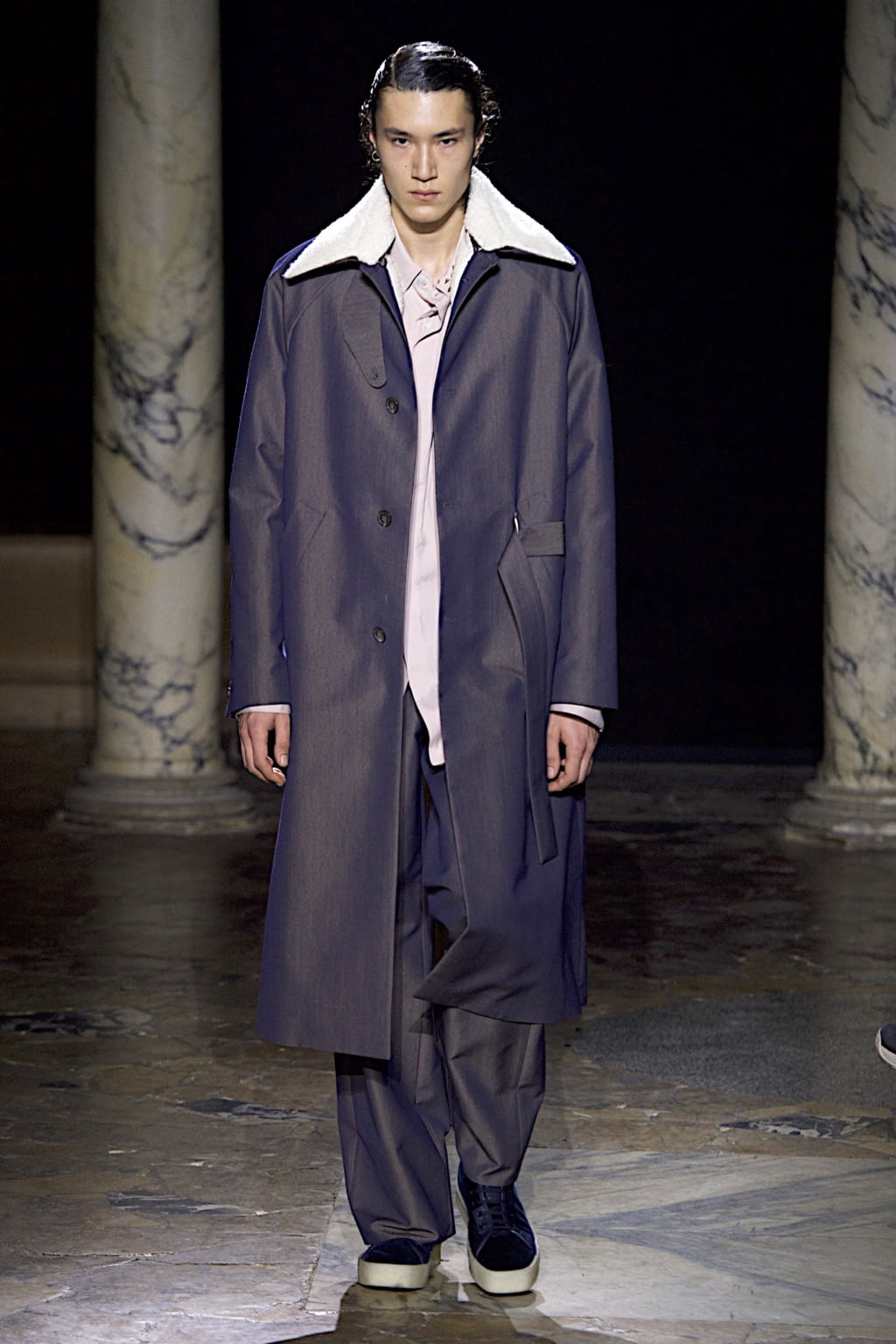 Fashion Week Paris Fall/Winter 2020 look 16 from the Rochas collection menswear