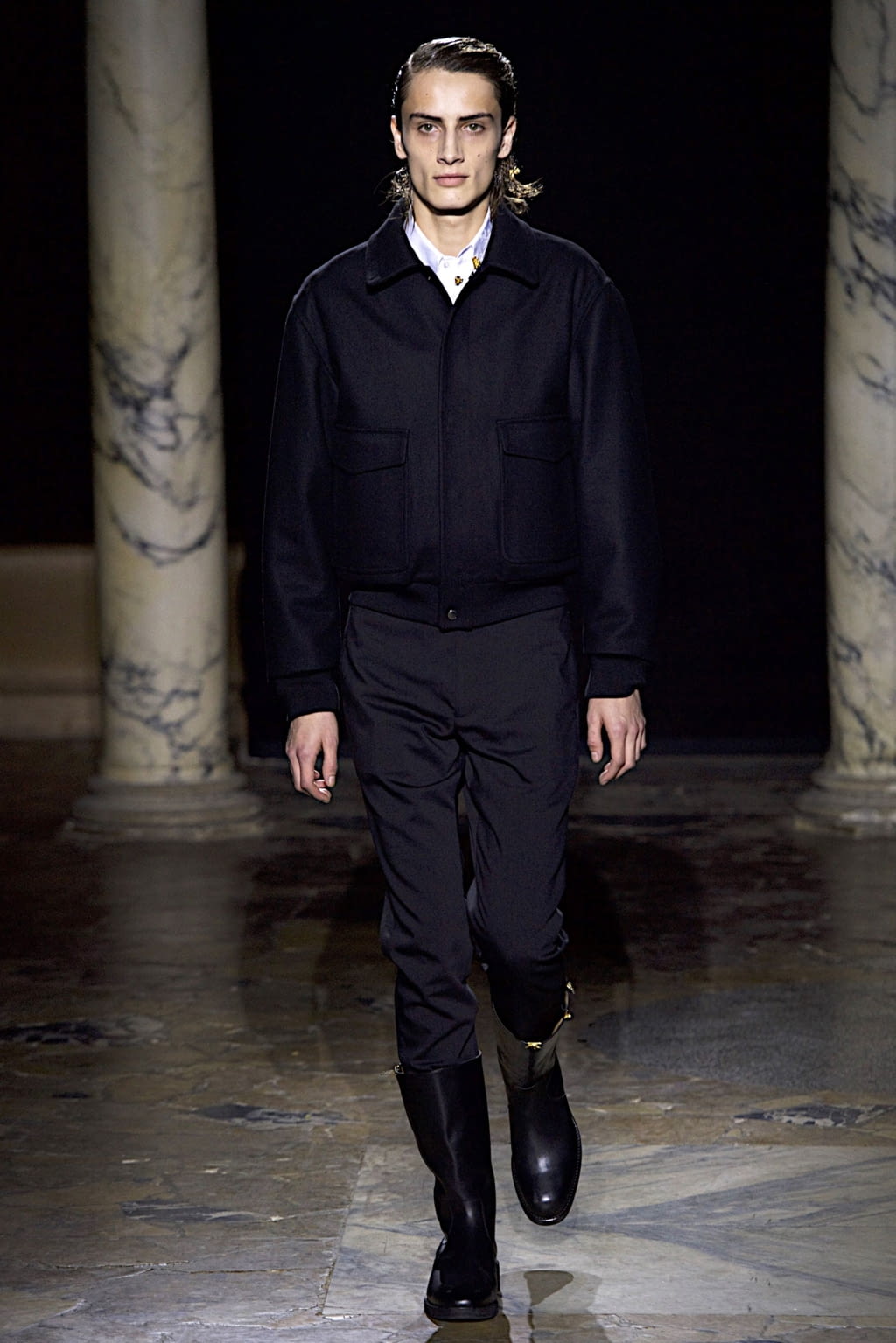 Fashion Week Paris Fall/Winter 2020 look 32 from the Rochas collection menswear
