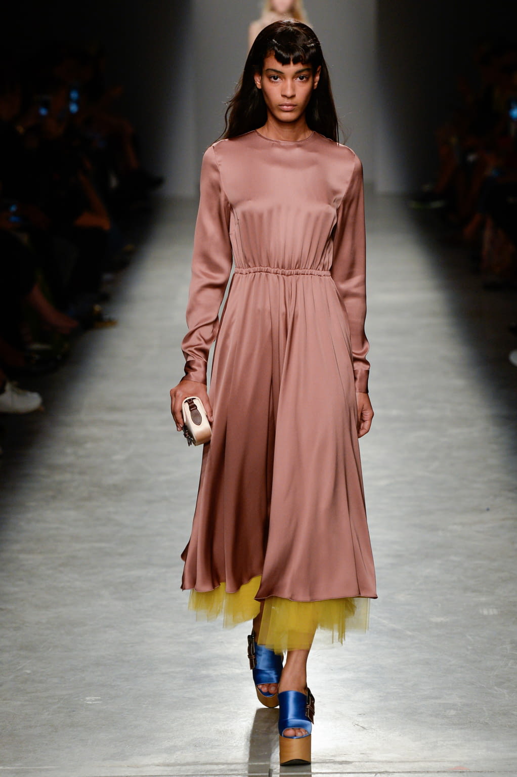 Fashion Week Paris Spring/Summer 2017 look 15 from the Rochas collection womenswear