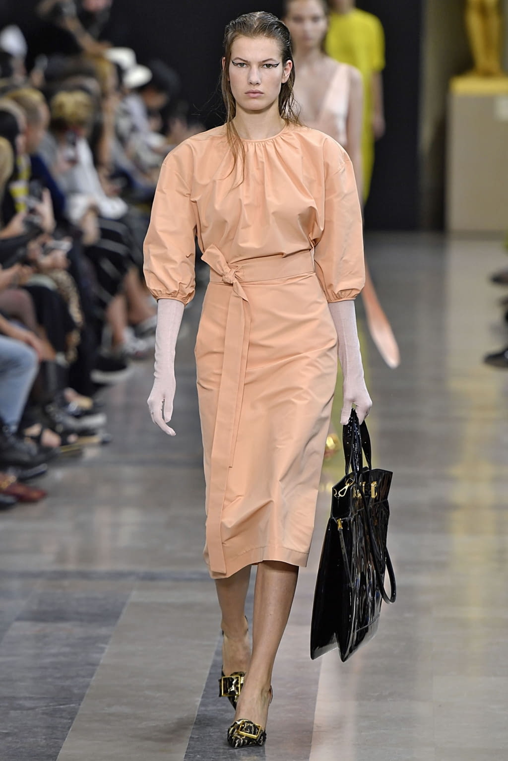 Fashion Week Paris Spring/Summer 2019 look 10 from the Rochas collection womenswear
