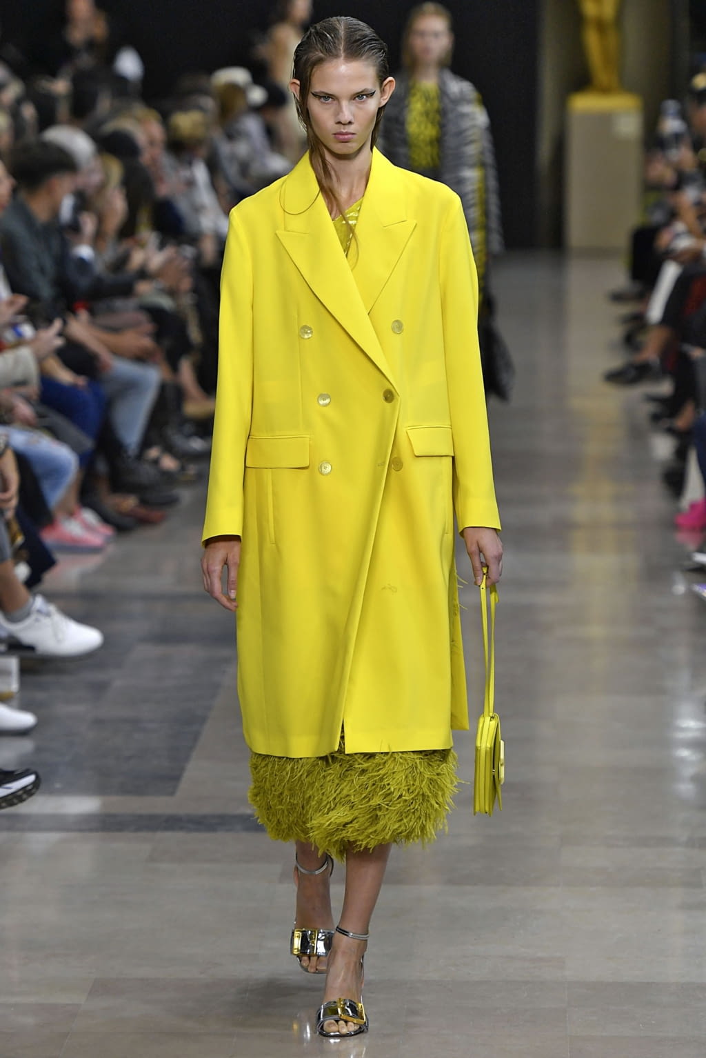 Fashion Week Paris Spring/Summer 2019 look 13 from the Rochas collection 女装