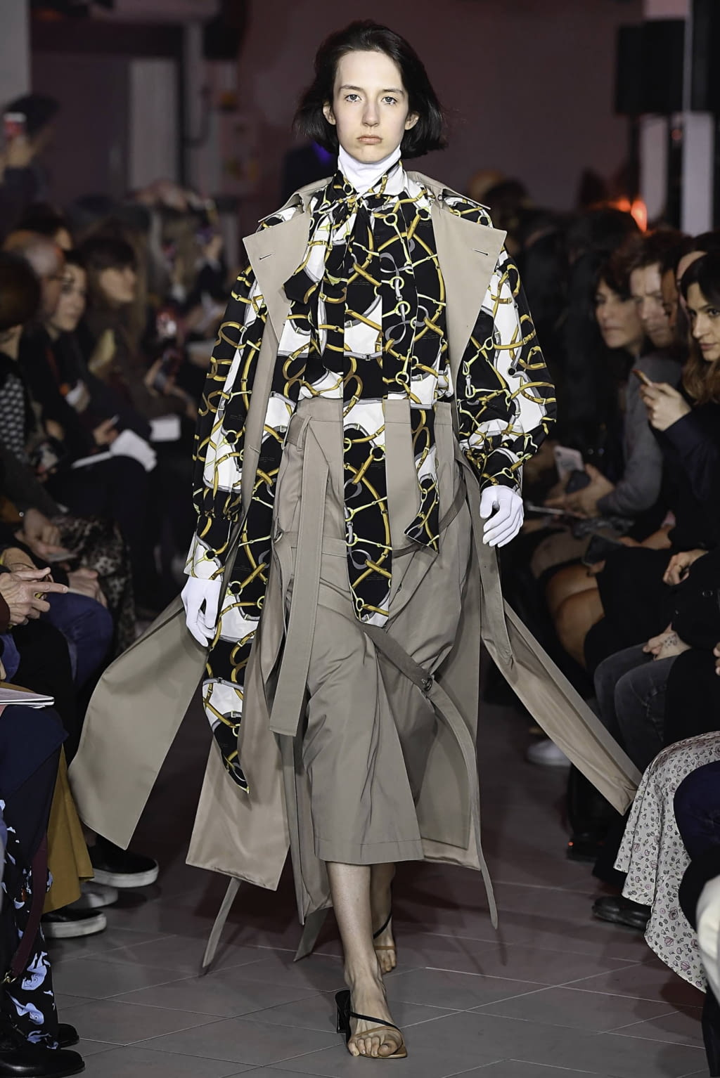Fashion Week Paris Fall/Winter 2019 look 2 de la collection Rokh womenswear
