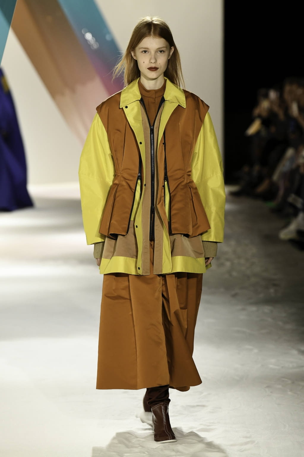 Fashion Week London Fall/Winter 2019 look 9 from the Roksanda collection 女装