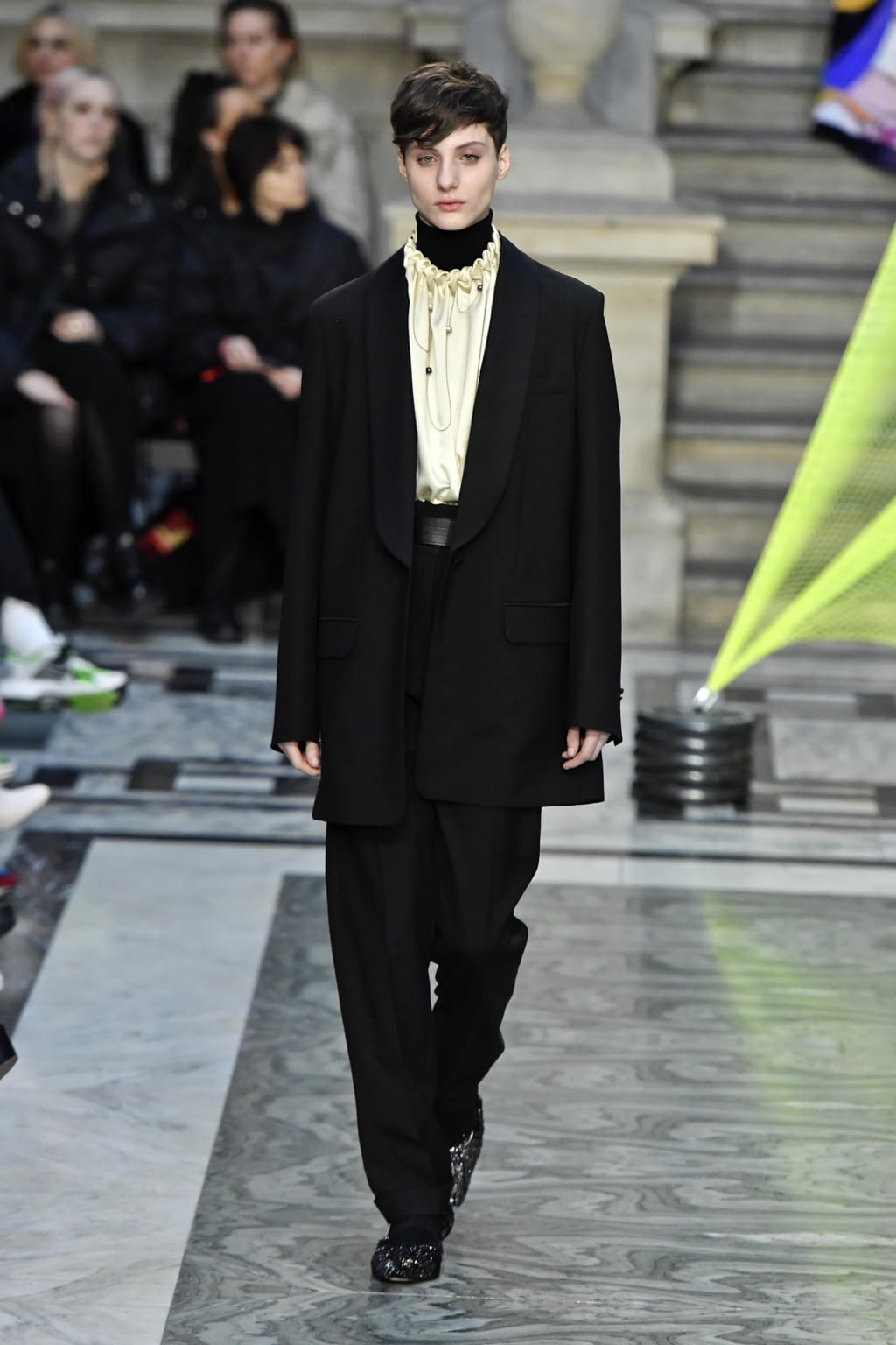 Fashion Week London Fall/Winter 2020 look 28 from the Roksanda collection 女装