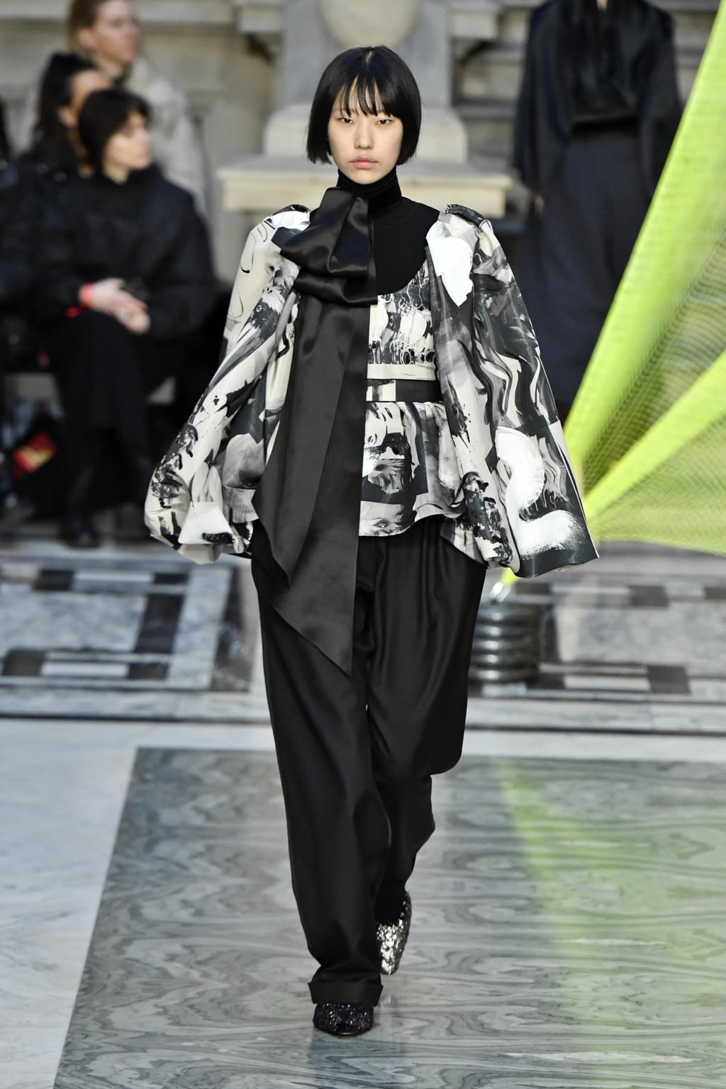 Fashion Week London Fall/Winter 2020 look 31 de la collection Roksanda womenswear