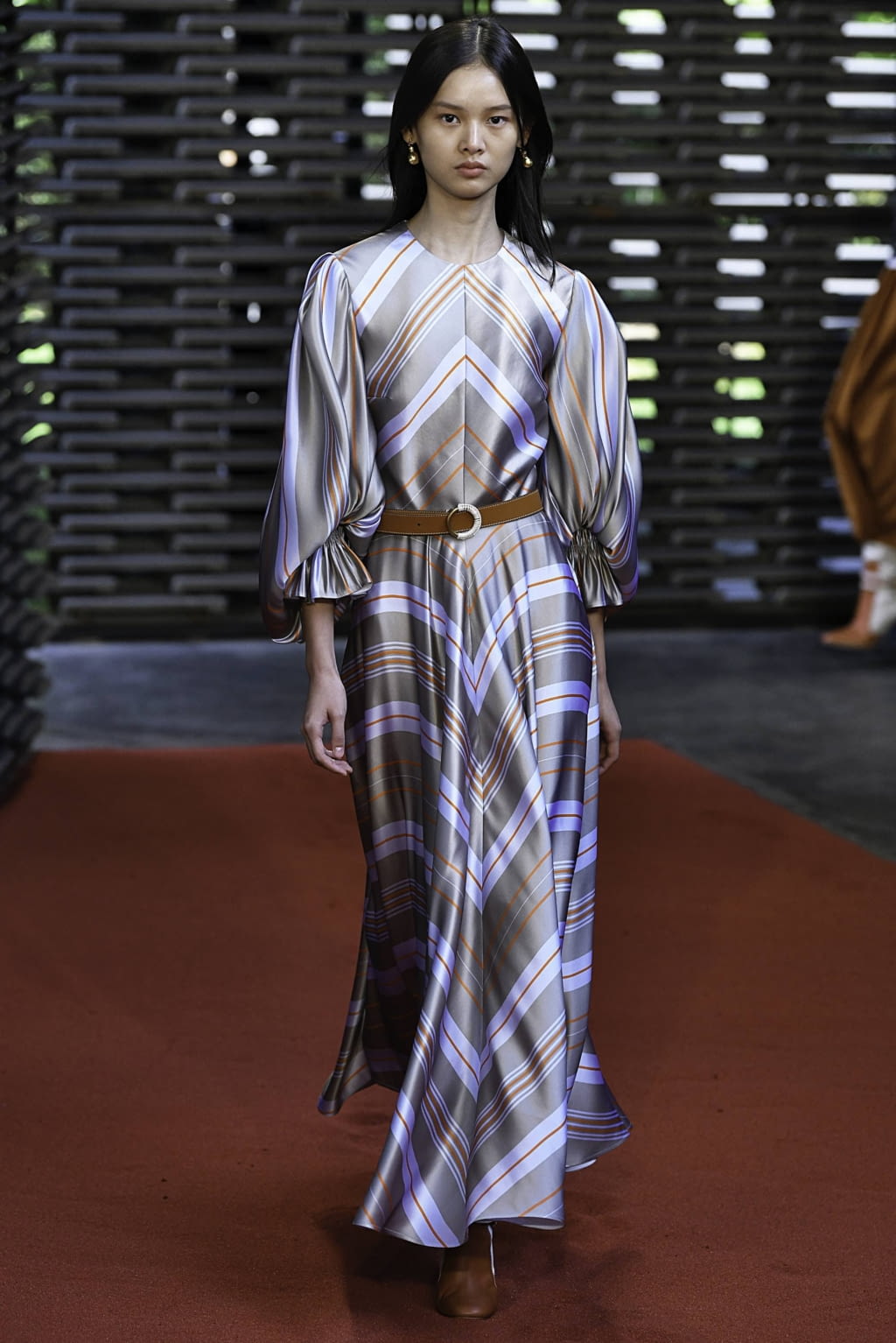 Fashion Week London Spring/Summer 2019 look 20 from the Roksanda collection 女装