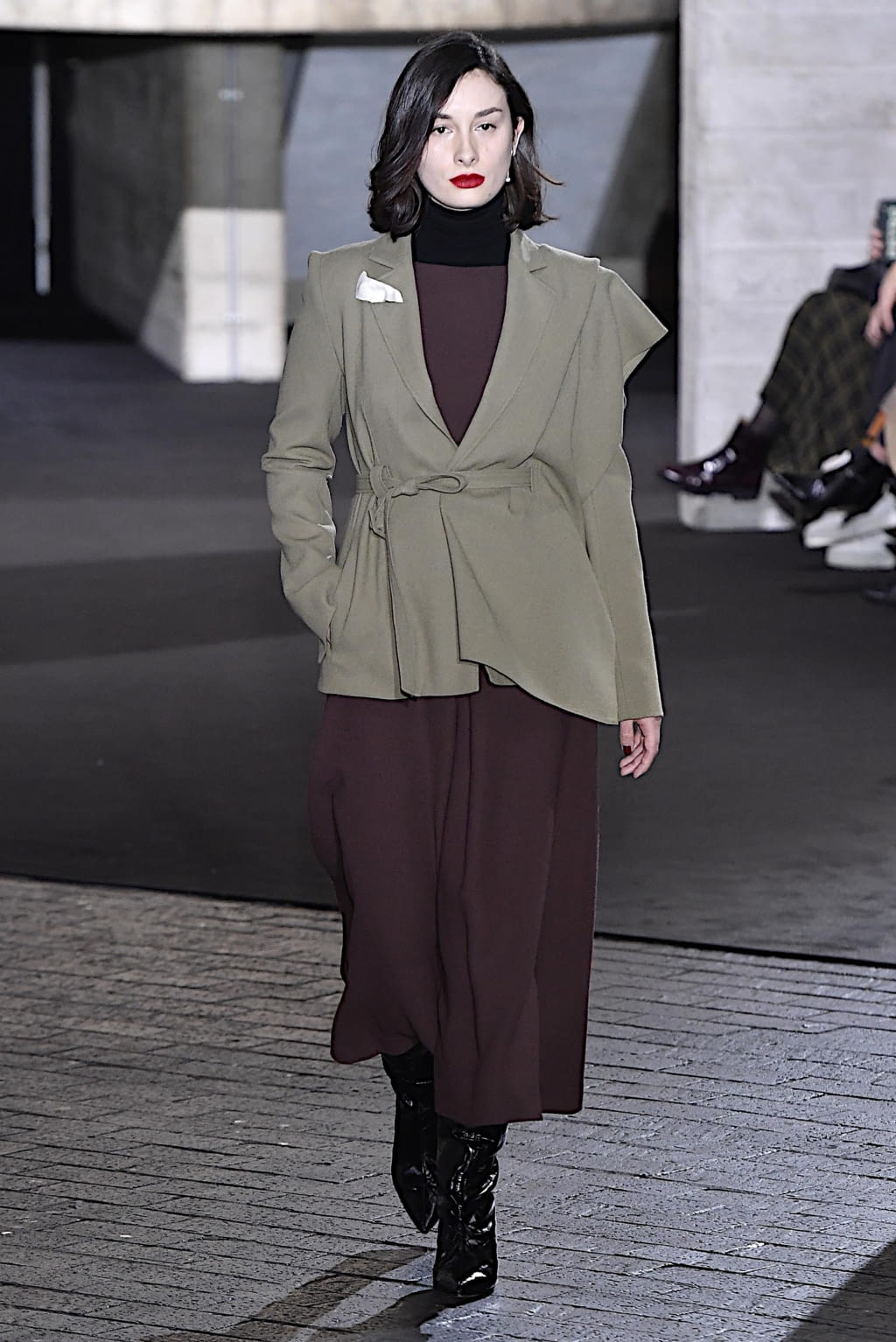 Fashion Week London Fall/Winter 2020 look 27 de la collection Roland Mouret womenswear