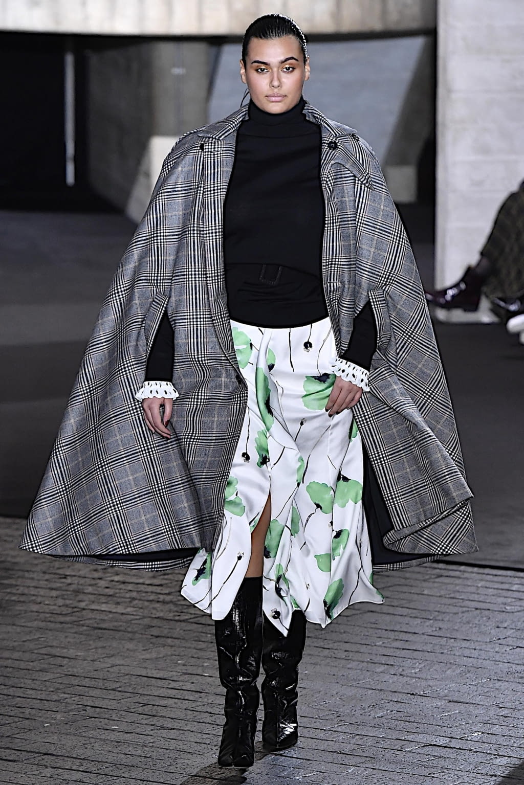 Fashion Week London Fall/Winter 2020 look 35 de la collection Roland Mouret womenswear