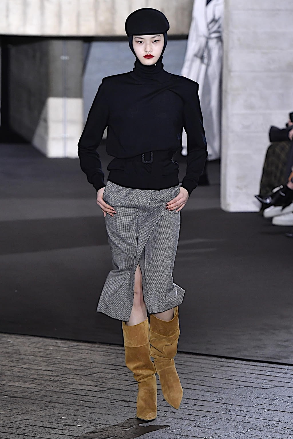 Fashion Week London Fall/Winter 2020 look 16 de la collection Roland Mouret womenswear