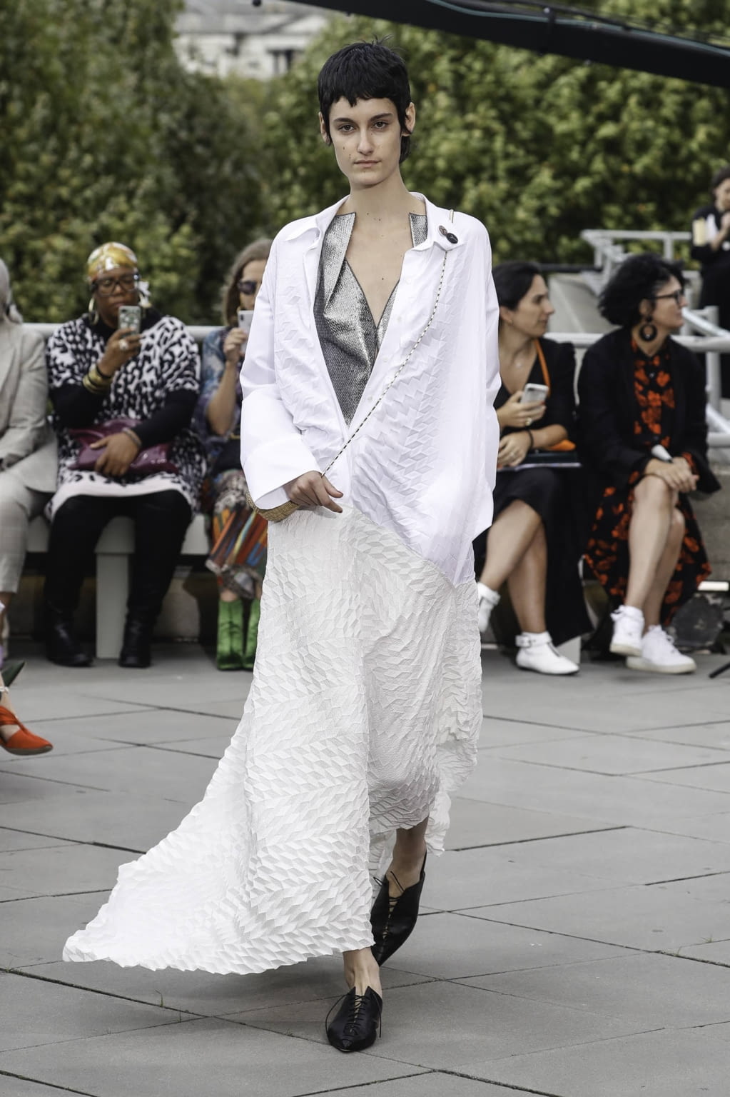 Fashion Week London Spring/Summer 2019 look 12 de la collection Roland Mouret womenswear