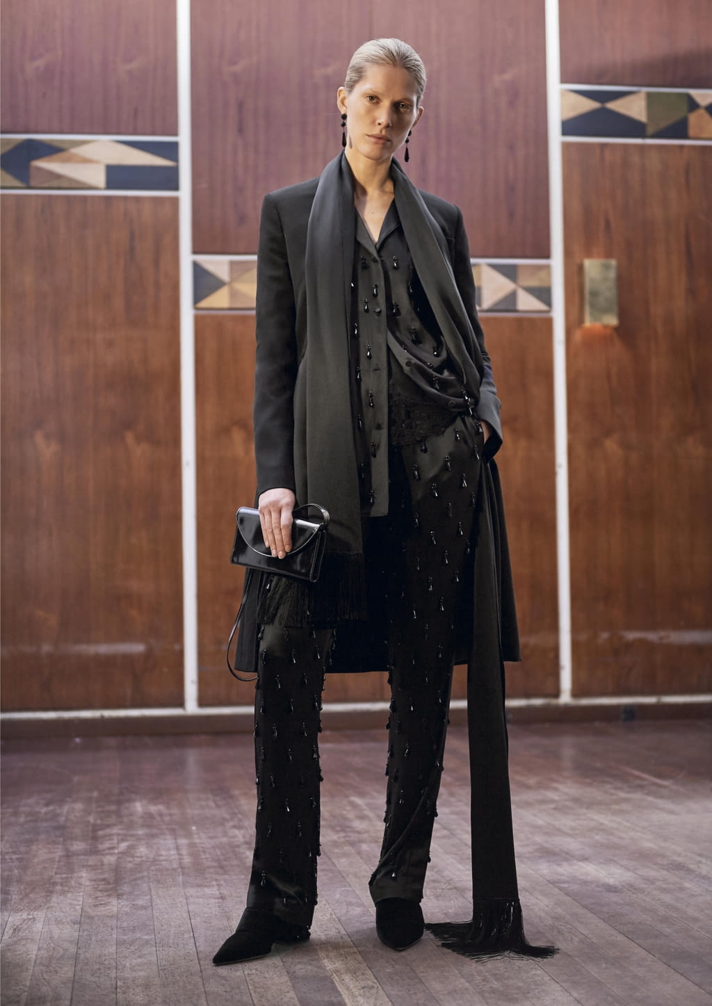 Fashion Week Paris Pre-Fall 2017 look 9 from the Givenchy collection womenswear