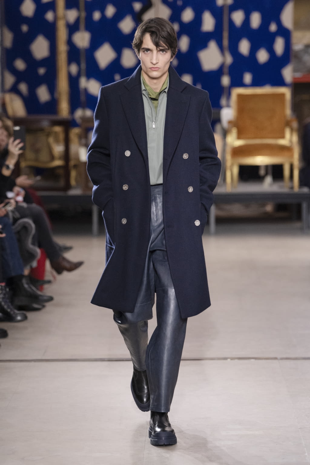 Fashion Week Paris Fall/Winter 2019 look 1 de la collection Hermès menswear