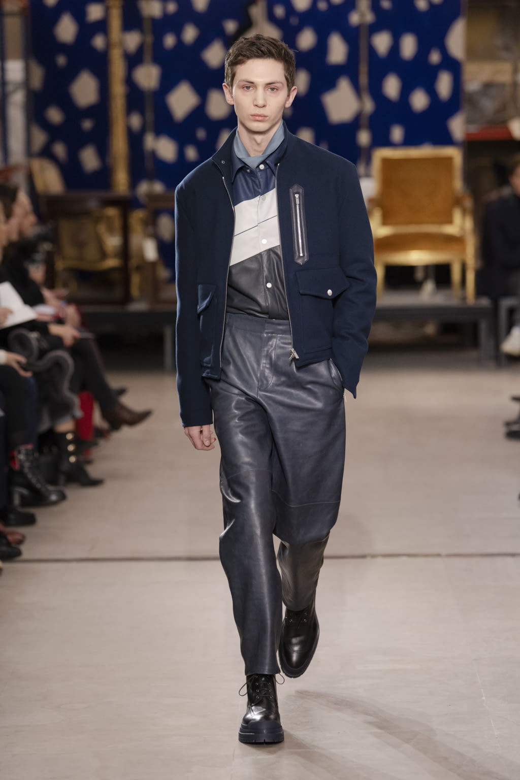 Fashion Week Paris Fall/Winter 2019 look 10 from the Hermès collection 男装