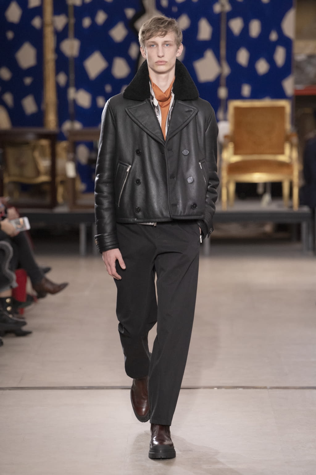 Fashion Week Paris Fall/Winter 2019 look 15 de la collection Hermès menswear