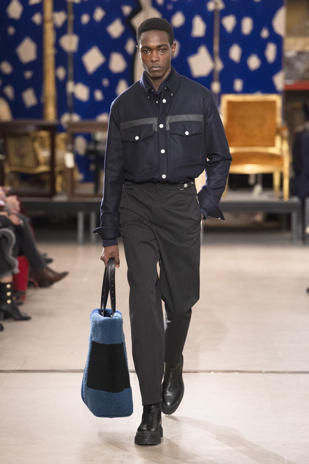 Fashion Week Paris Fall/Winter 2019 look 37 from the Hermès collection 男装