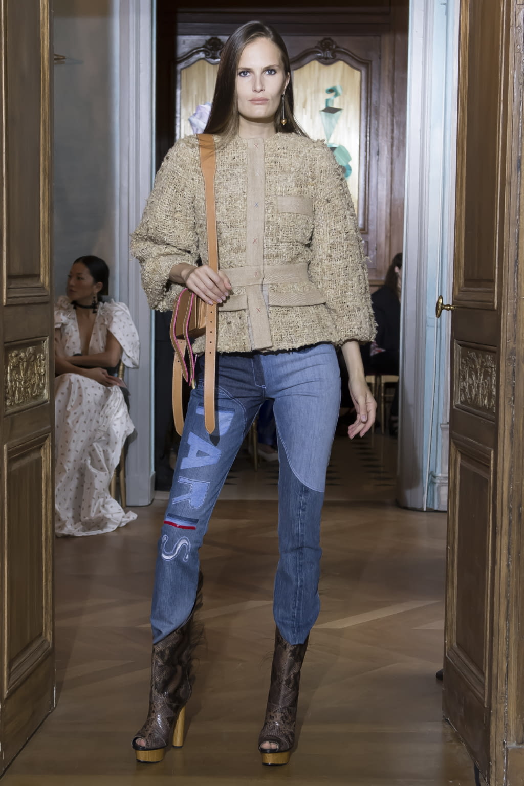 Fashion Week Paris Fall/Winter 2017 look 20 from the Ronald Van Der Kemp collection couture