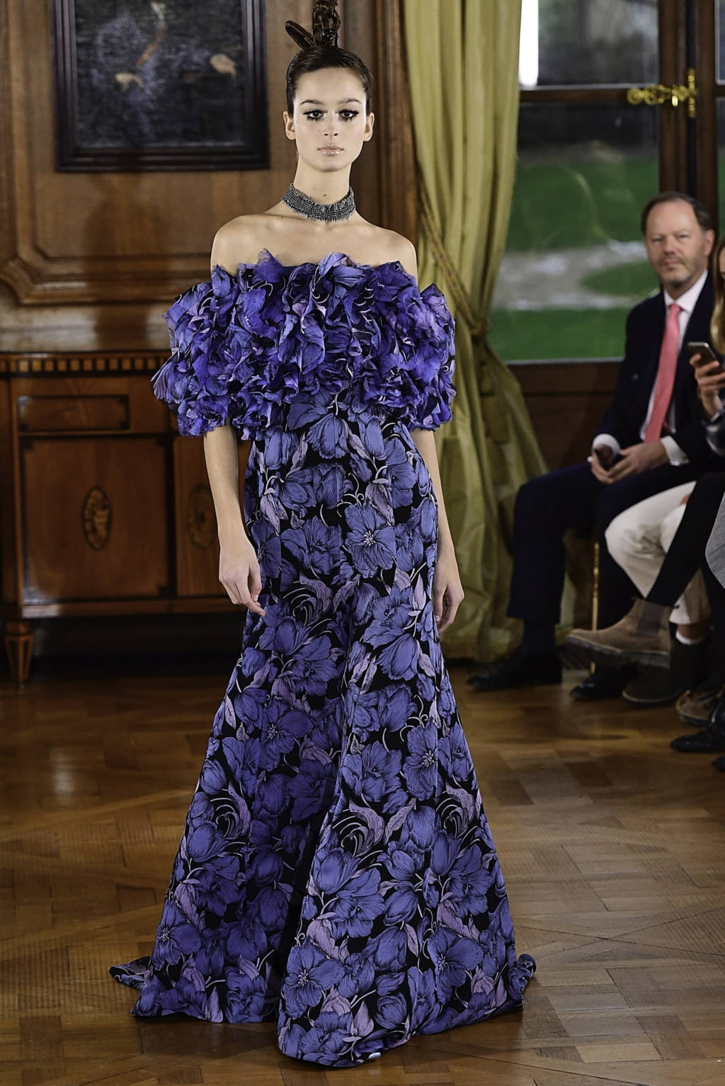 Fashion Week Paris Spring/Summer 2019 look 4 from the Ronald Van Der Kemp collection couture