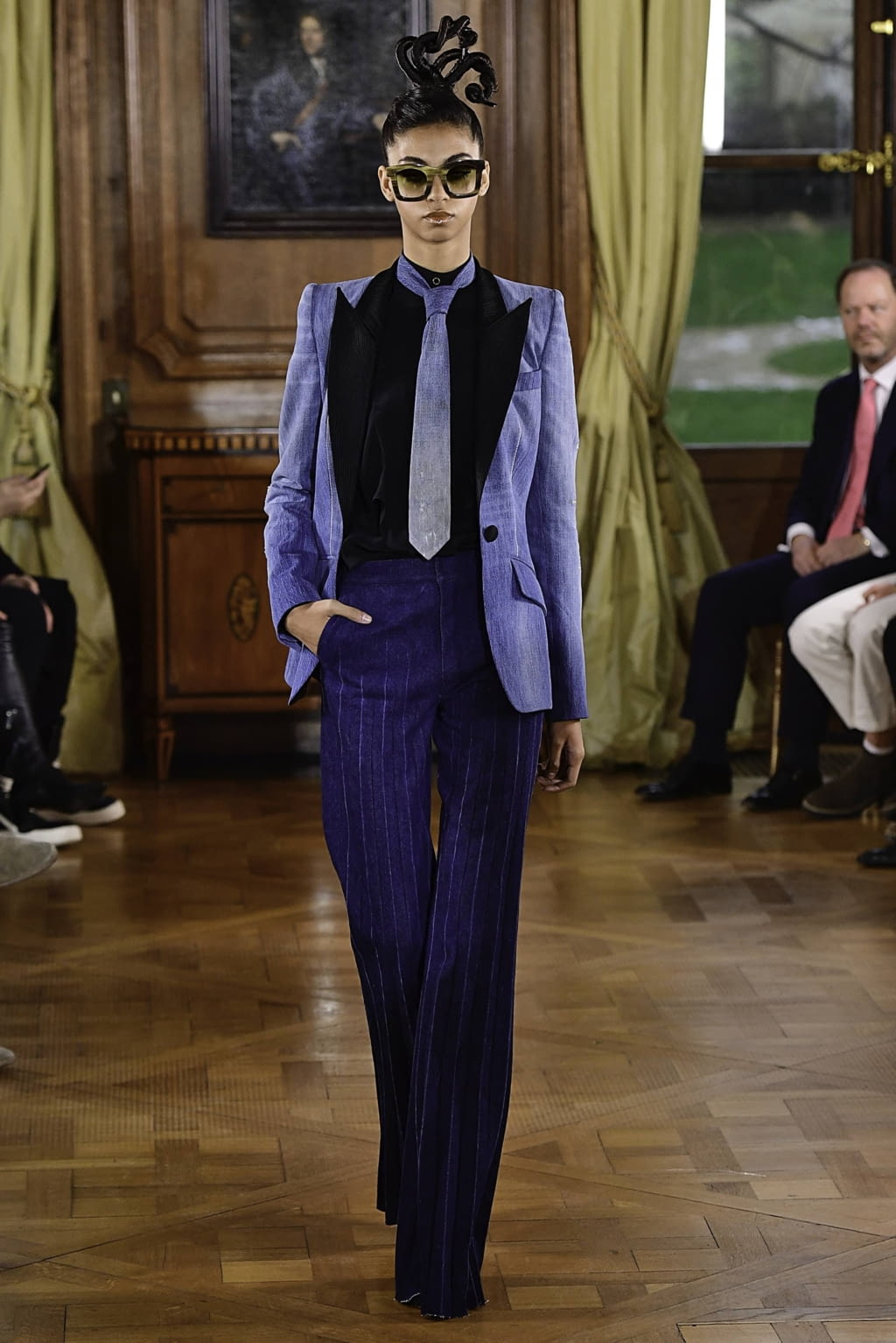 Fashion Week Paris Spring/Summer 2019 look 11 from the Ronald Van Der Kemp collection 高级定制