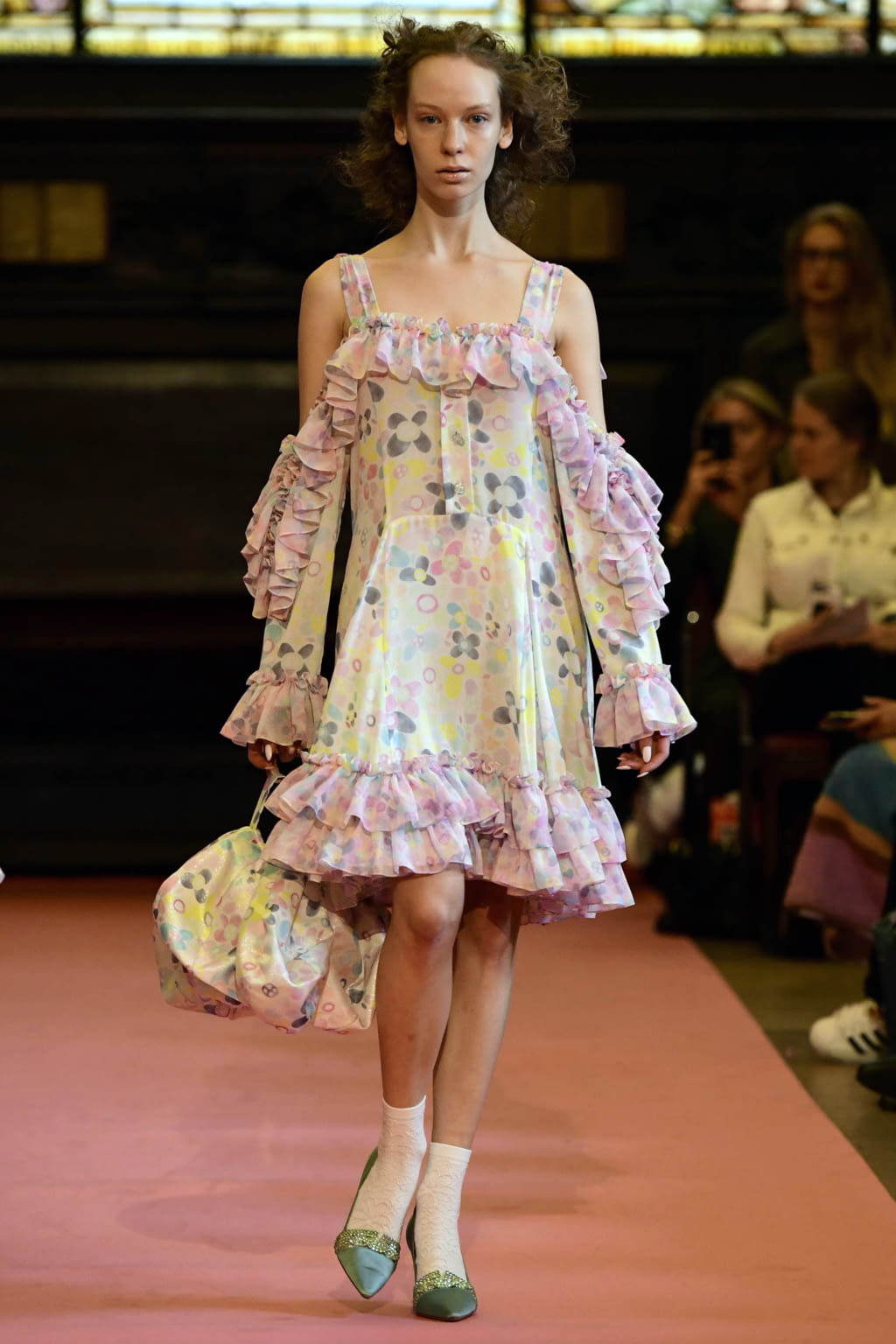Fashion Week London Spring/Summer 2019 look 3 de la collection Ryan Lo womenswear